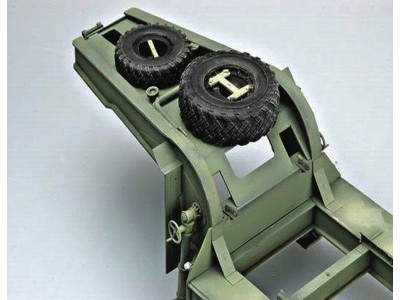 MAZ-537G intermediate Type 