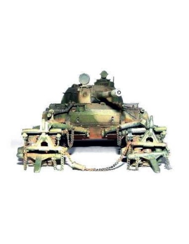 Finnischer Panzer T-55 mit Minenräumer 