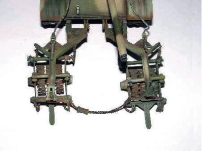 Finnischer Panzer T-55 mit Minenräumer 