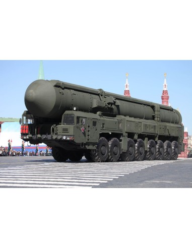 15U175 TEL of RS-12M1 Topol-M ICBM complex 