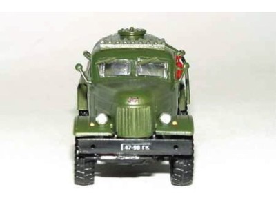 Russischer Tank-LKW ZIL-157 