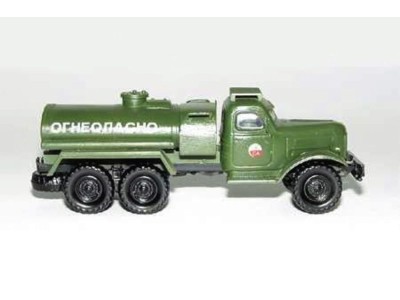 Russischer Tank-LKW ZIL-157 
