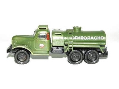 Russischer Tank-LKW ZIL-157 