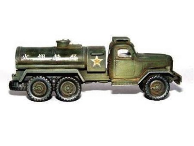 Chinesischer Tank-LKW Jiefang CA-30 