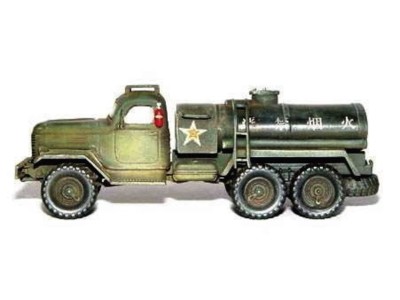 Chinesischer Tank-LKW Jiefang CA-30 