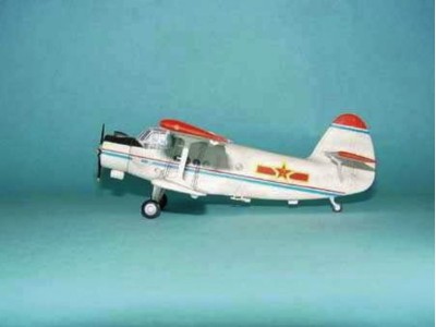 Antonov An-2 Colt / Nanchang Y-5 