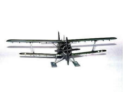 Antonov An-2M Colt mit Kufen 