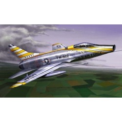 F-100D Super Sabre 