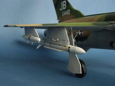 Republic F-105 G Wild Weasel 