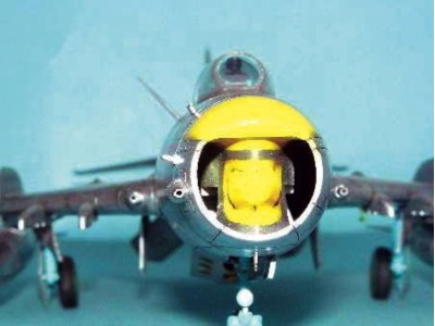MiG-19 PM Farmer E/Shenyang F-6B 