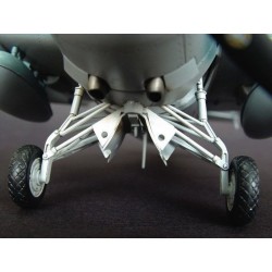 Grumman F4F-4 Wildcat  2