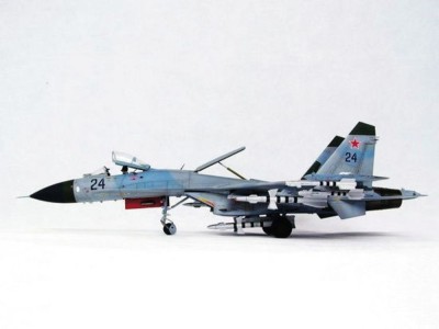 Sukhoi Su-27 Flanker B 