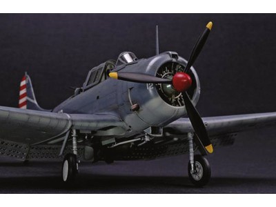 SBD-3 Dauntless Midway US Navy 