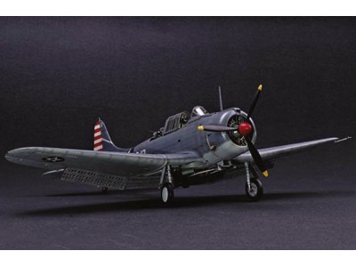 SBD-3 Dauntless Midway US Navy 