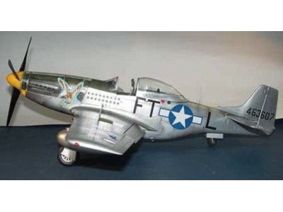 North American P-51 D Mustang IV 
