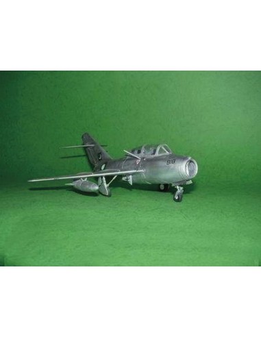 MiG-15 UTI Midget 