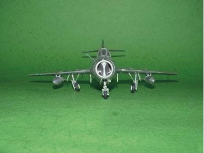 MiG-15 UTI Midget 