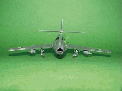 MiG-15 UTI Midget 