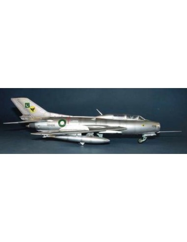 Shenyang FT-6 Trainer 