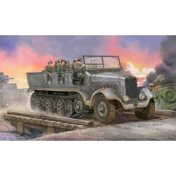 German Sd.Kfz.6 Halbkettenzugm. Artill. 