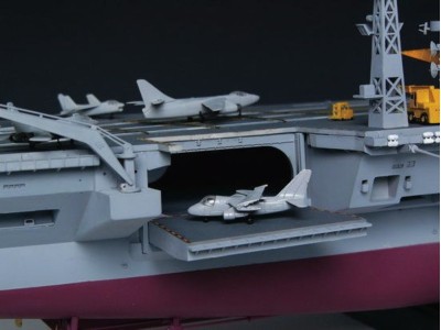 Flugzeugträger USS Nimitz CVN-68 1975 