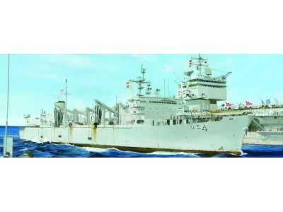 AOE Fast Combat Support Ship-USS Detroit 