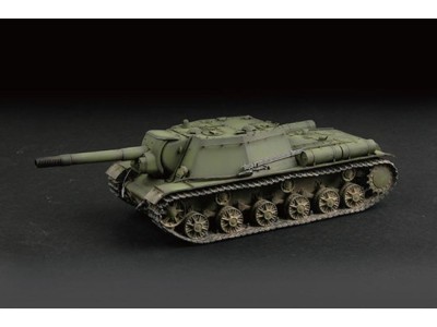 Soviet SU-152 Self-propelled Heavy Howitzer - Early 