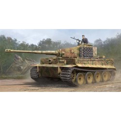 Pz.Kpfw.VI Ausf.E Sd.Kfz.181 Tiger I (Medium Production)w/Zimmerit 