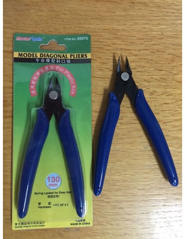 Model Diagonal Pliers 