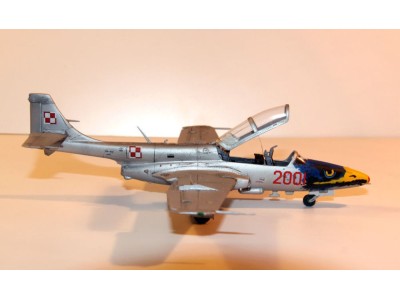 TS-11 White Eagle Iskra 