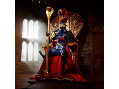 G.I. JOE - Cobra Commander in dress uniform & throne - Figurine 15cm 