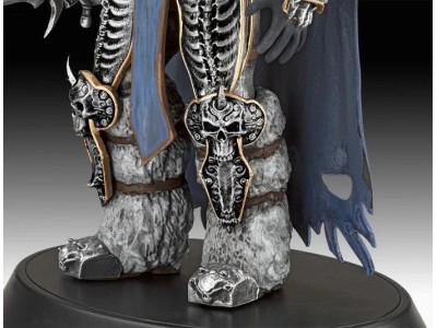 WORLD OF WARCRAFT - Le Roi Liche - Model Kit 1/16 