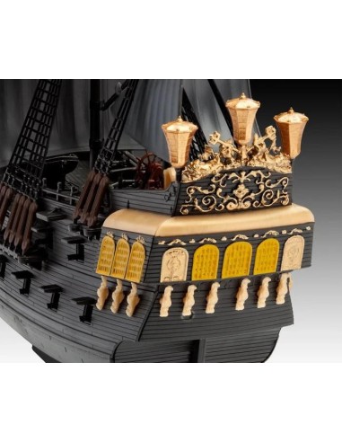 PIRATES DES CARAIBES - Black Pearl - Model Kit Click System 1/150 