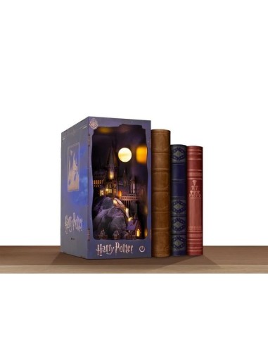 HARRY POTTER -BOOK NOOK KIT - Chateau Poudlard - 171pc + Eclairage LED 