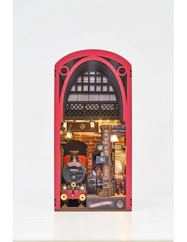 HARRY POTTER - BOOK NOOK KIT -Poudlard Express - 238pc + Eclairage LED 