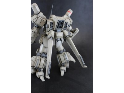 ASSAULT SUIT LEYNOS - AS-5E3 Leynos "Player" - Model Kit 1/35 15cm 