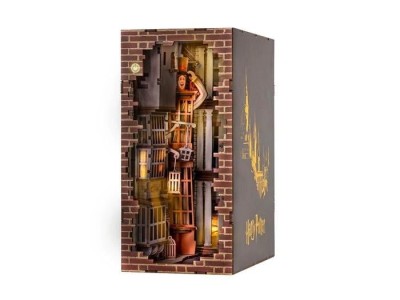 HARRY POTTER -BOOK NOOK KIT -Chemin de Traverse - 202pc +Eclairage LED 