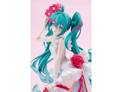 HATSUNE MIKU - Racing Miku 15th Rhapsody 2010-2015 -Statuette 1/7 27cm