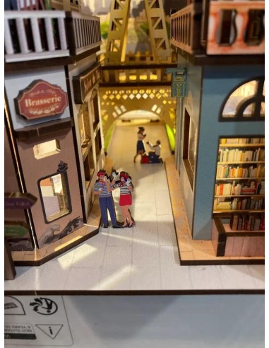 BOOK NOOK KIT - Paris - 168pc + Eclairage LED