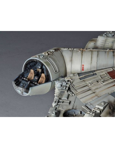 STAR WARS - Millenium Falcon - Model Kit...