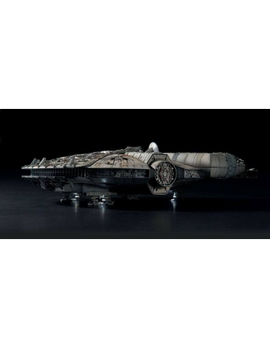 STAR WARS - Millenium Falcon - Model Kit...
