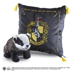 HARRY POTTER - Peluche & coussin 34x34 - Poufsouffle
