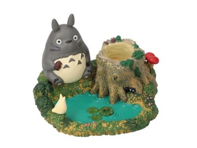 MON VOISIN TOTORO - Totoro au bord de la marre -Figurine Pot à Crayons