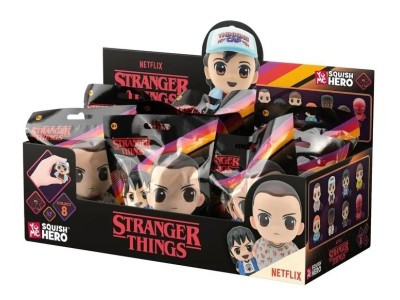 STRANGER THINGS - Squish Hero - Assortiment 12 Figurines 7.6cm