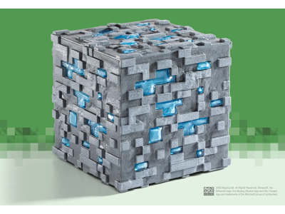 MINECRAFT - Minerai de Diamant Lumineux - Réplique Collector 10cm