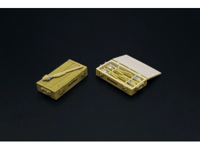 Panzerfaust with boxes