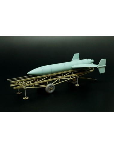 Feuerlilie F-55 Flakrakete w/dolly