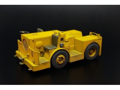 UK Flight Deck Tractor Tugmaster