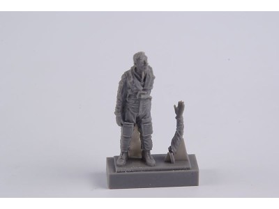 AJ-37/JA-37 Viggen Pilot Climbing Ladder into Cockpit f.SpecialHobby/Tarangus kit