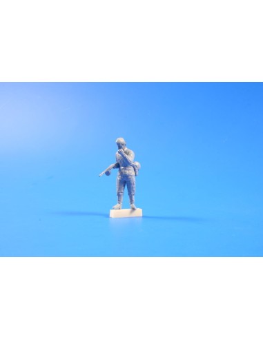 Soviet Soldier with Machinegun (1Fig.)